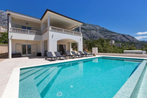 Camadra Villa
